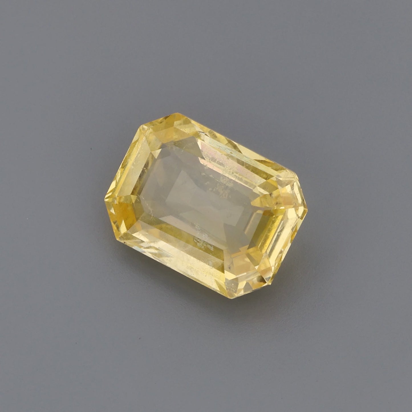 Yellow Sapphire Gemstone - Excellent Brilliance & Durability