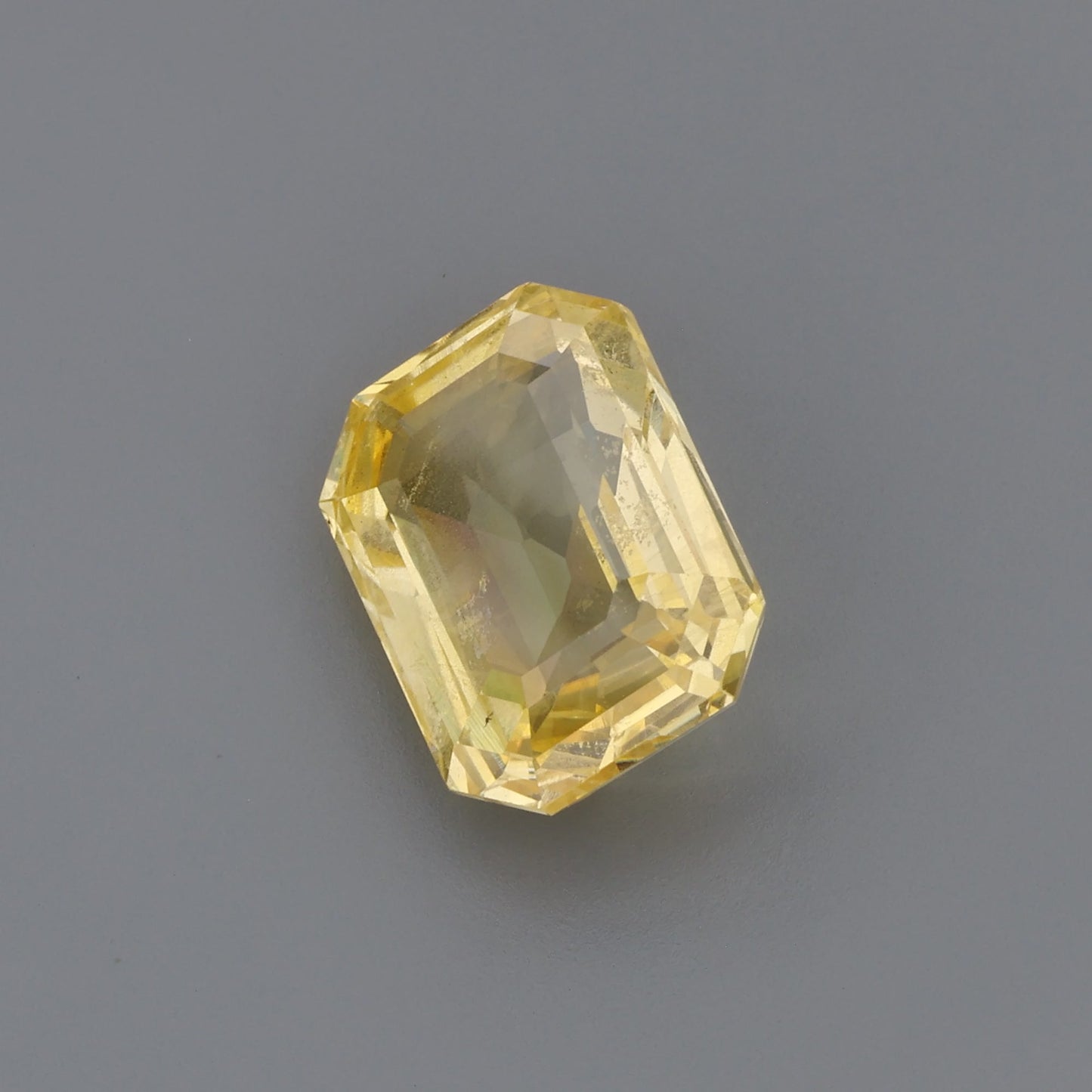 Yellow Sapphire Gemstone - Excellent Brilliance & Durability