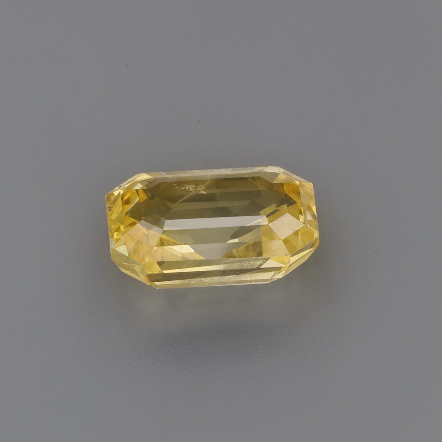 Yellow Sapphire Gemstone - Excellent Brilliance & Durability