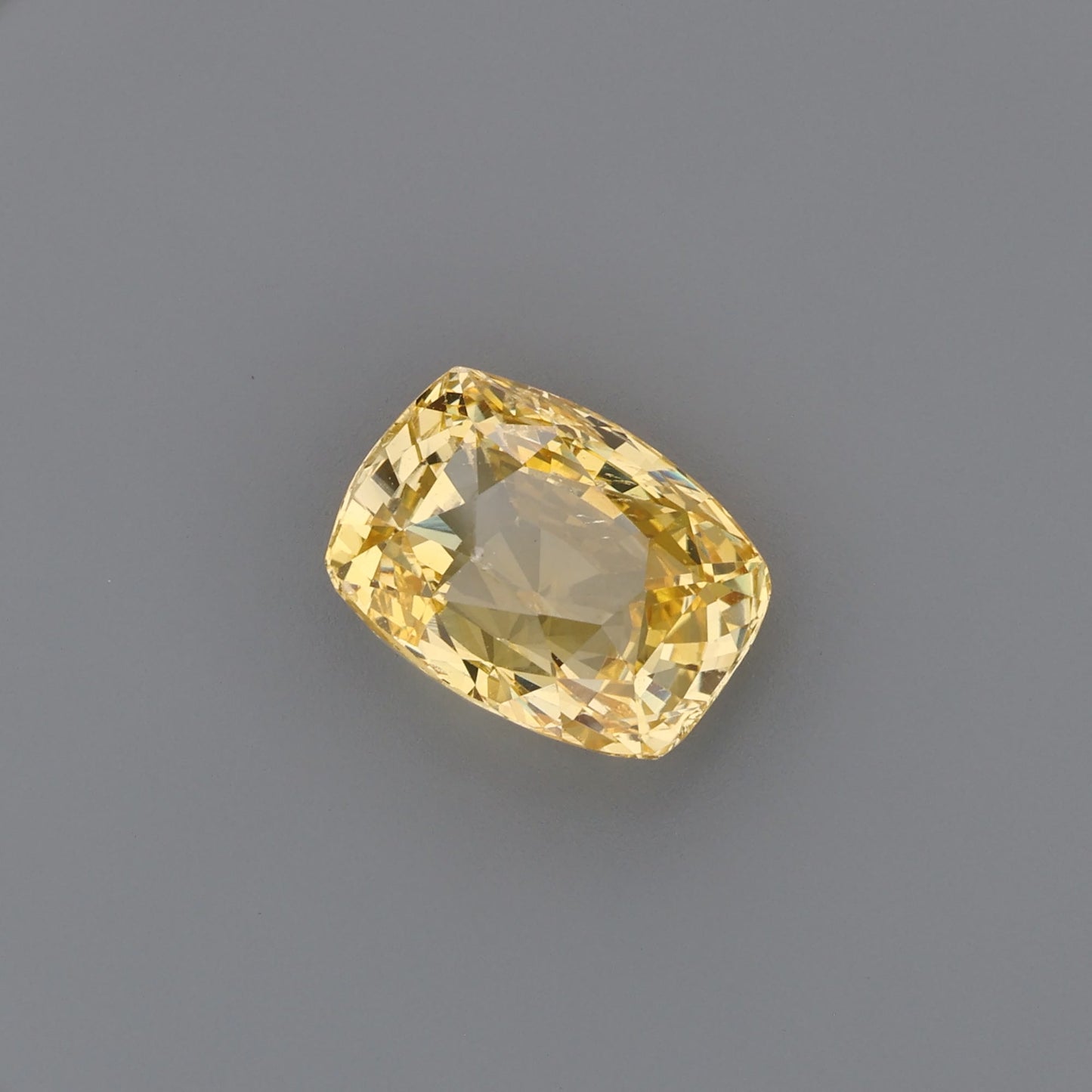 Stunning Lemon Yellow Sapphire Gemstone - Exceptional Cushion Cut Brilliance