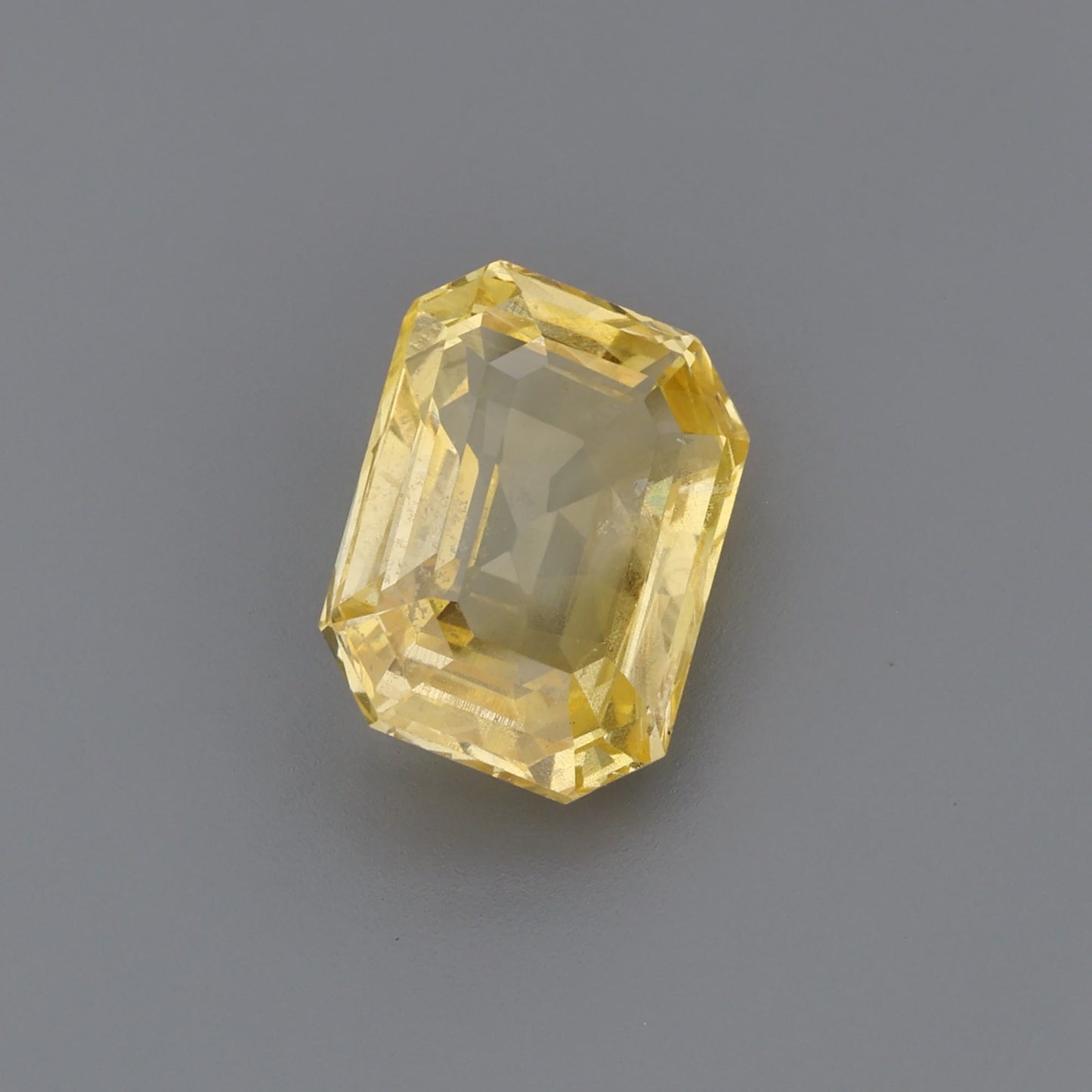 Yellow Sapphire Gemstone - Excellent Brilliance & Durability