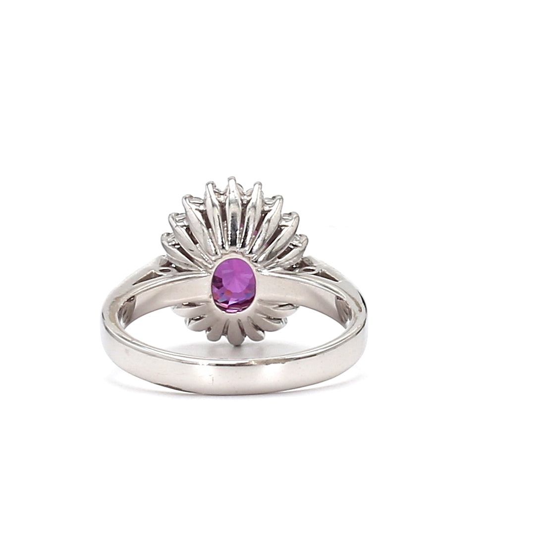 Pink Sapphire Oval Ring – Elegance and Charm in Every Curve