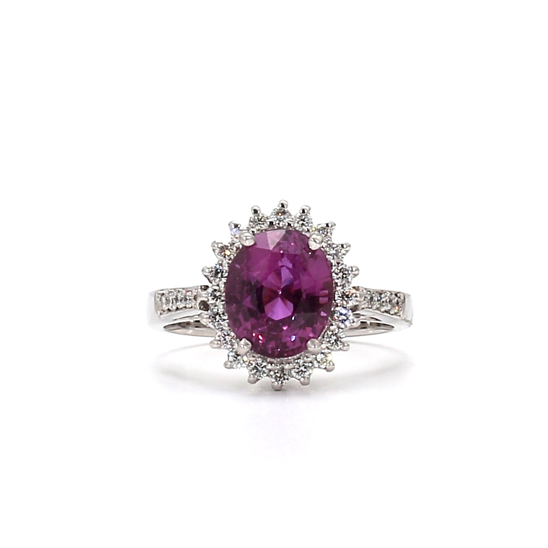 Pink Sapphire Oval Ring – Elegance and Charm in Every Curve
