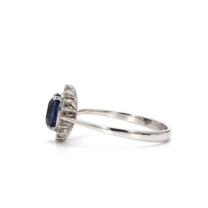 Blue Sapphire Ring – Classic Sophistication in Deep Blue